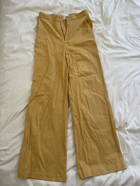 Hello Molly Wide-Leg Pants in Mustard